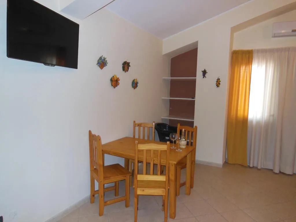 B&B La Sirena Santa Teresa Di Riva Bed and breakfast