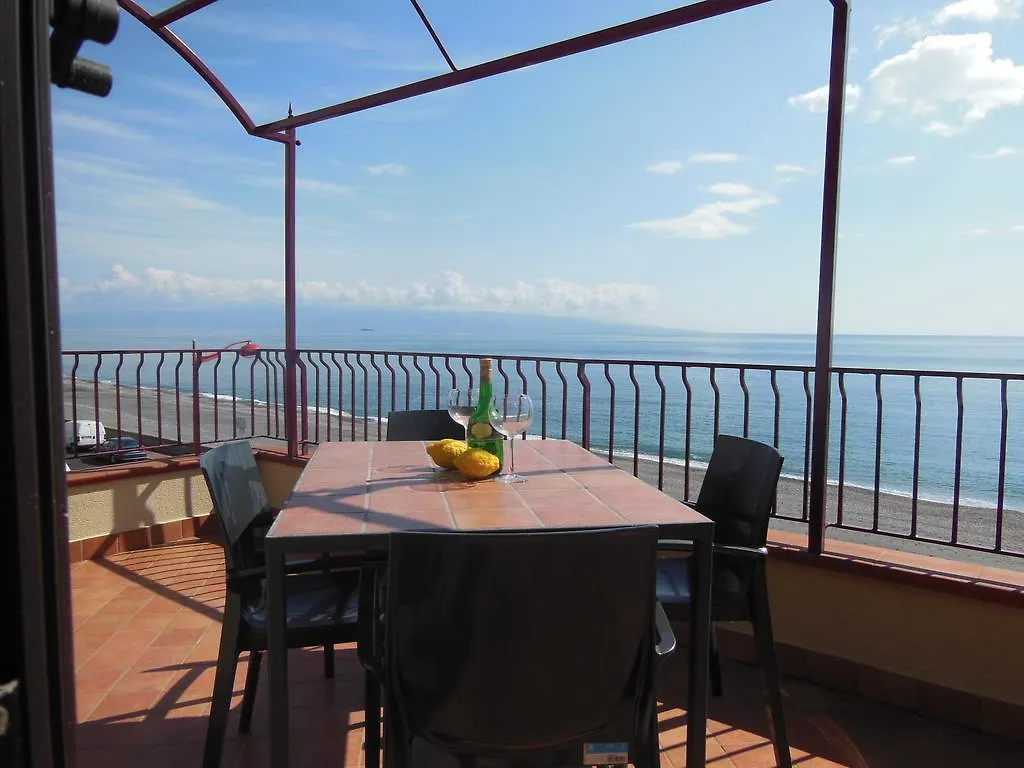 B&B La Sirena Santa Teresa Di Riva Italia