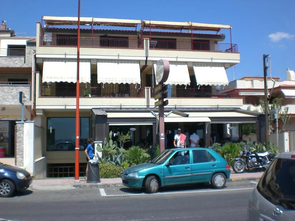 B&B La Sirena Santa Teresa Di Riva
