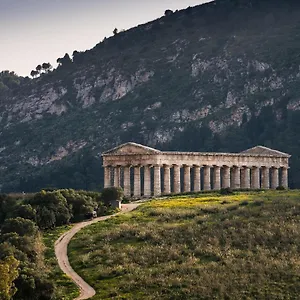 Helimos Segesta Temple-castellammare Calatafimi