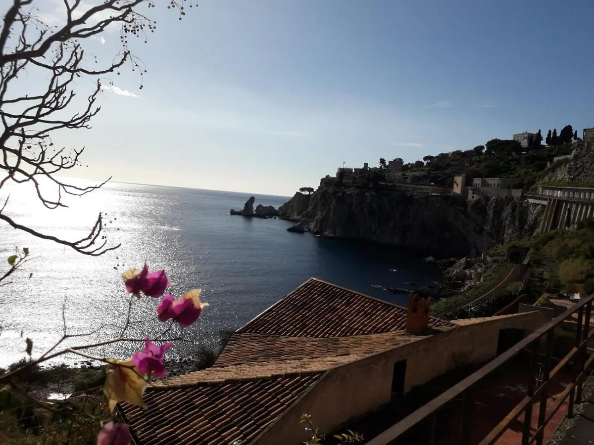 Bed & Breakfast B&B La Sirena Santa Teresa Di Riva