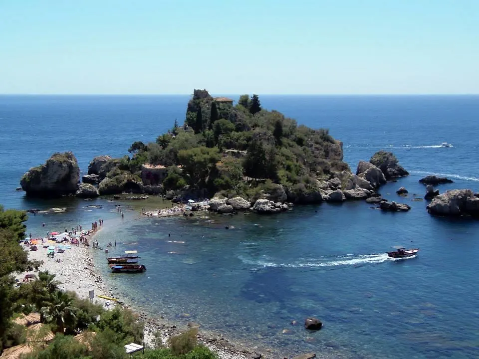 B&B La Sirena Santa Teresa Di Riva Bed & Breakfast