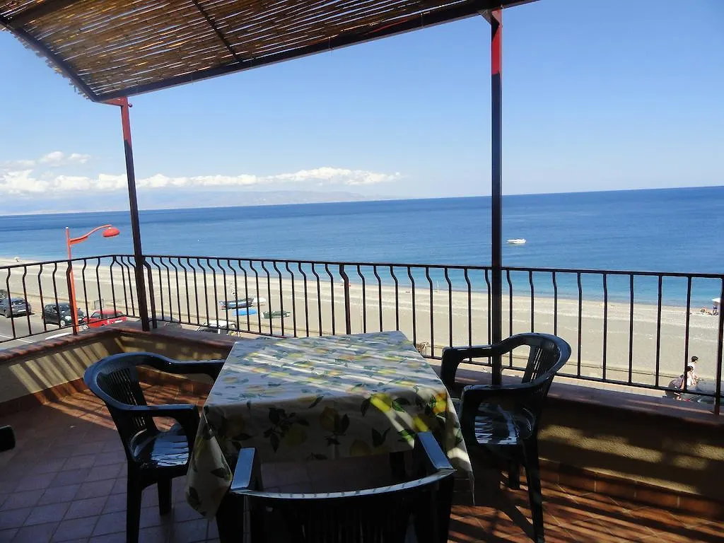 Bed & Breakfast B&B La Sirena Santa Teresa Di Riva