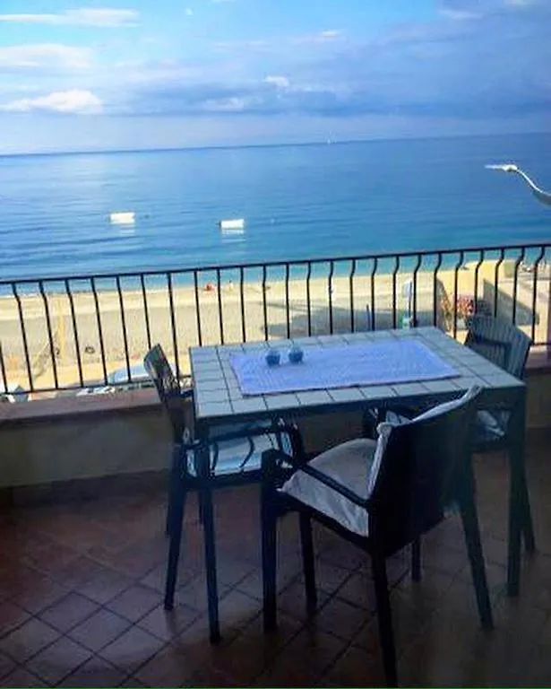 B&B La Sirena Santa Teresa Di Riva
